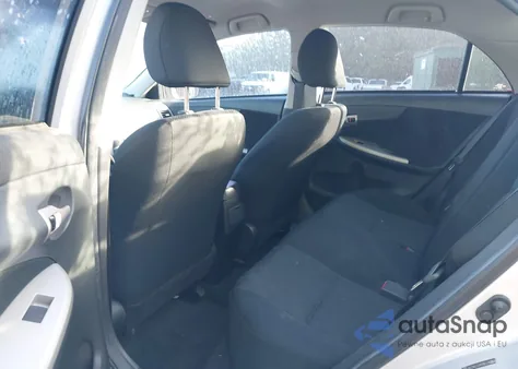 2010 Toyota Corolla S z USA, uszkodzony, nr VIN 2T1BU4EE2AC316189